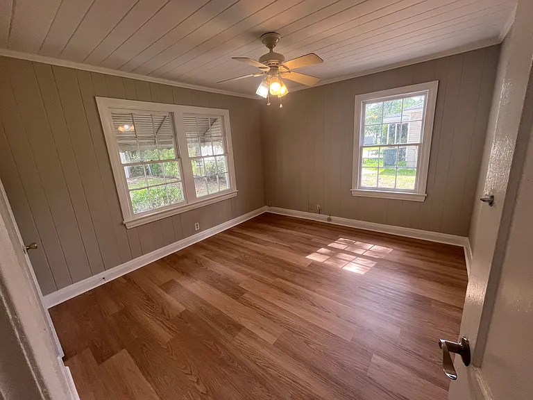333 E Main St — Photo 42