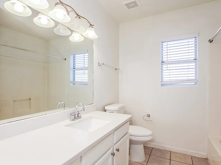 6157 N 87th Ln — Photo 10