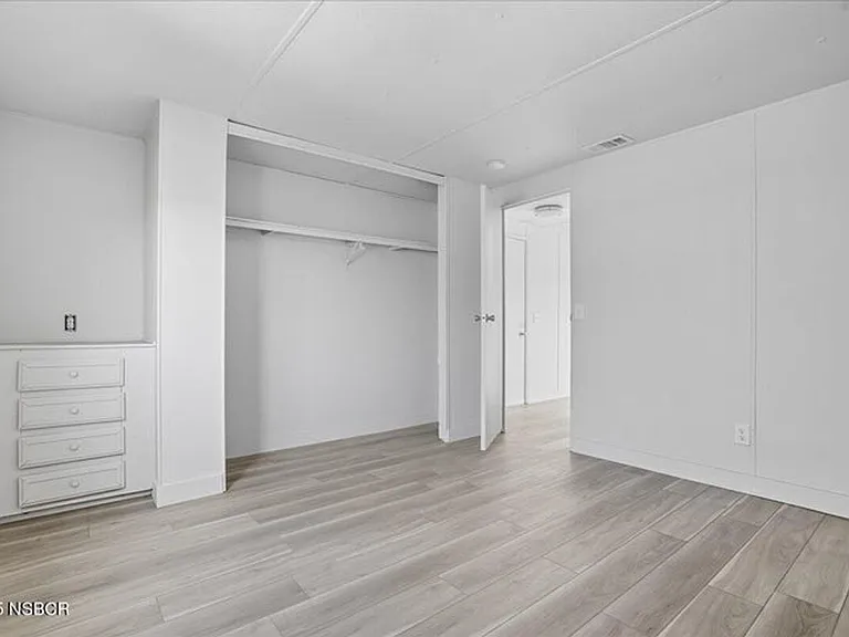 2935 E Clark Ave — Photo 16