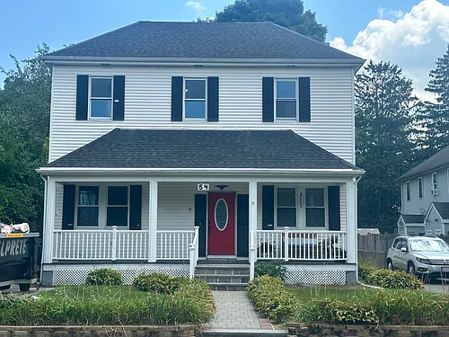 54 Hebron Ave Photo 1