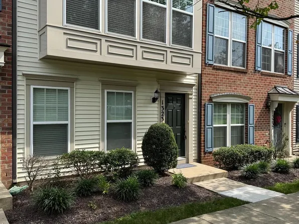 13230 Shawnee Ln #102, Clarksburg, MD 20871