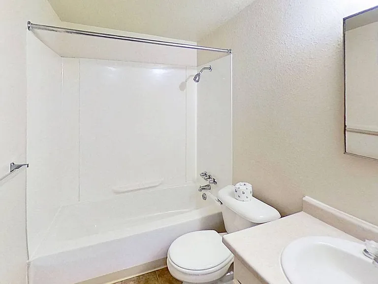 Normandy Village Apartments — Photo 59