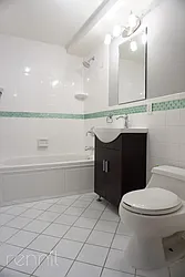 Rented by Rennit Inc.