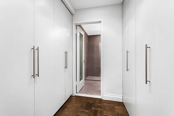 Sold by Compass | media 6