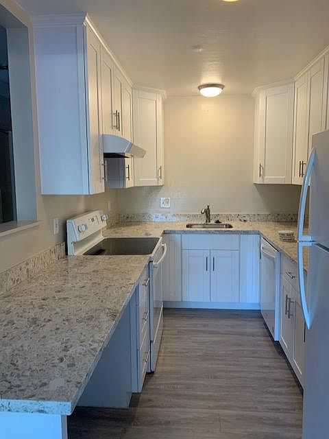 1st image of 1266 Hopkins Ave APT 2