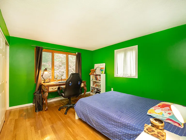 6 Tufts Rd — Photo 5