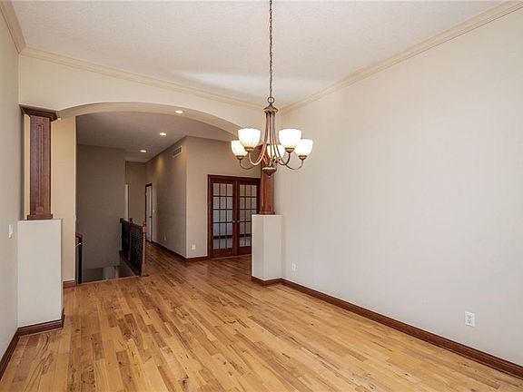 5th image of 6817 NW 93rd St