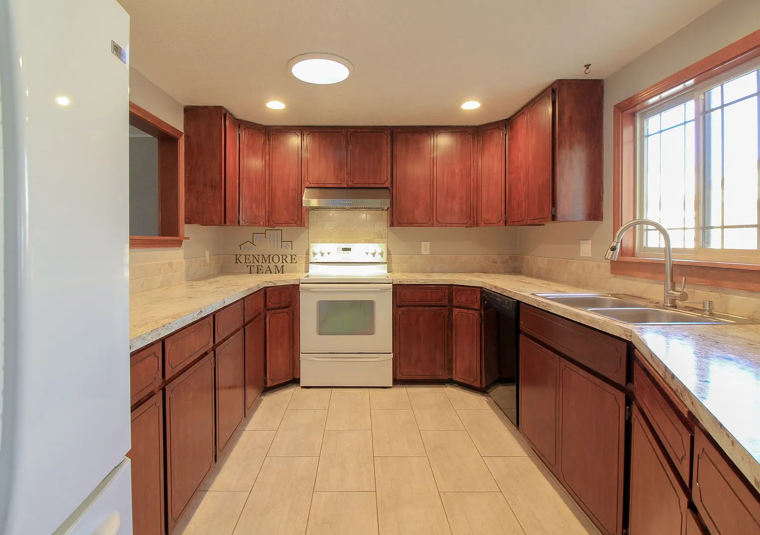3 Bedroom, 1 Bath Home in Central Richland — Photo 4