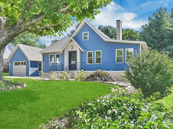 34 Long View Dr, Burnsville, NC 28714
