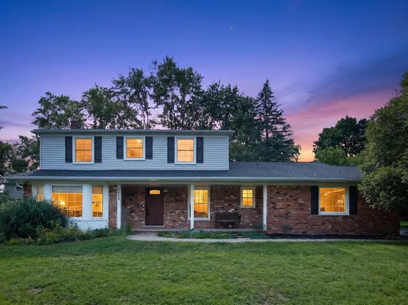 2656 Plum Brook Dr, Bloomfield Hills, MI 48304