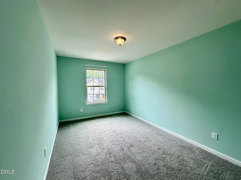 1415 Montonia St — Photo 20