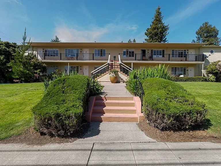 2727 Parker St #C — Photo 17