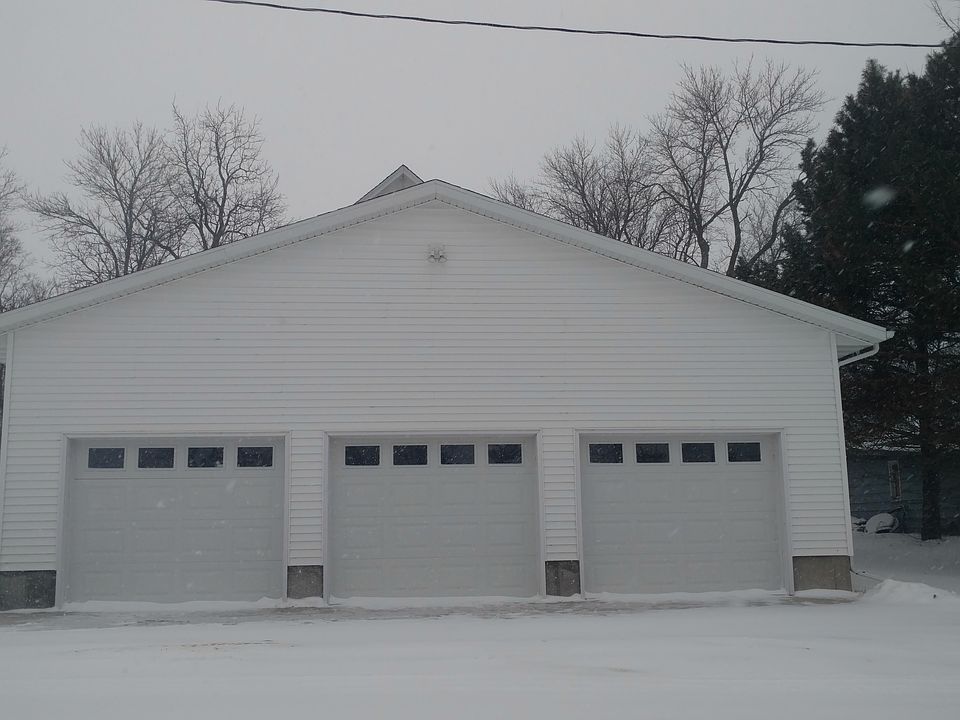 204 E Broad Ave, Flandreau, SD 57028 Zillow