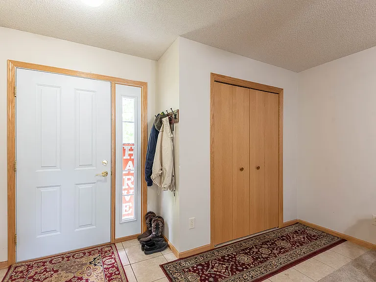 1613 Sharon Dr — Photo 5