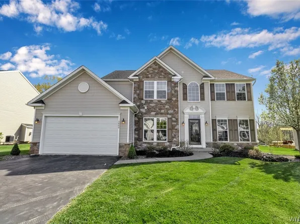 5860 Monaghan Ln, Clarence Center, NY 14032