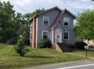 682 W Cumberland Rd, Bluefield, WV 24701
