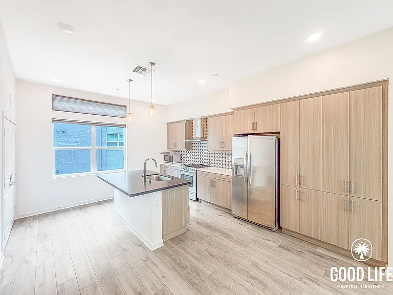 10451 Harlow Cir #32 — Photo 3