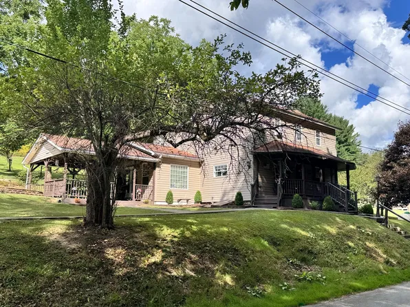 425 Summerville Corsica Rd, Corsica, PA 15829