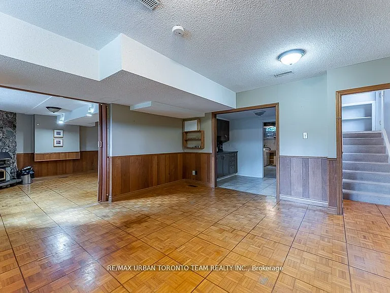 35 Brumwell St — Photo 36
