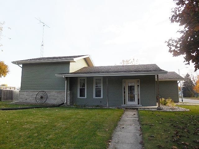 1st image of 901 Rue De Senonches Dr