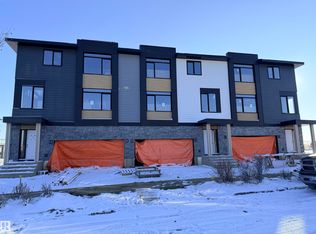 7133 May Cres NW, Edmonton, AB T6R0V9