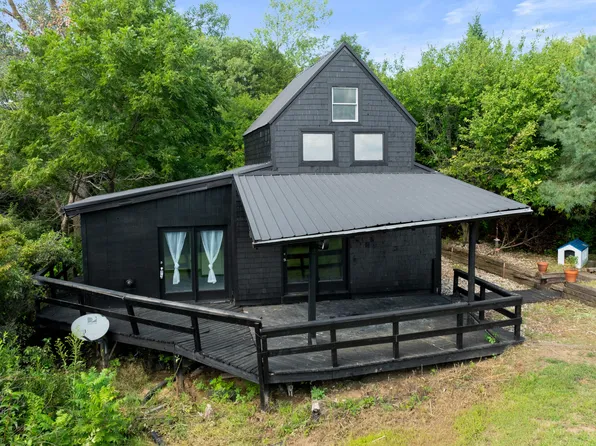 64620 Pease Rd, Glenwood, IA 51534