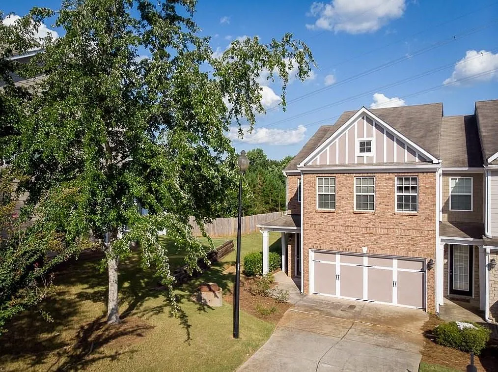 982 Pierce Ivy Ct — Photo 3