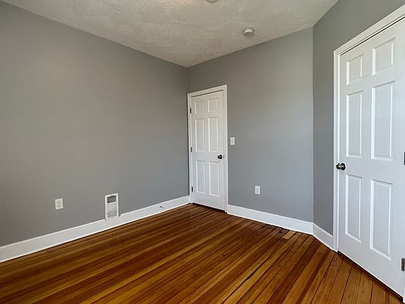 4th image of 56 Everton St APT 3