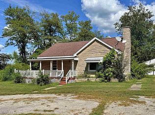 1559 Scenic Hill Rd, Loogootee, IN 47553