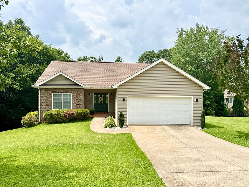 1st image of 214 Providence Ct