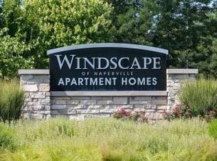 859 Benedetti Dr APT 105, Naperville, IL 60563