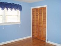 2nd image of 1020 3rd Ave NW