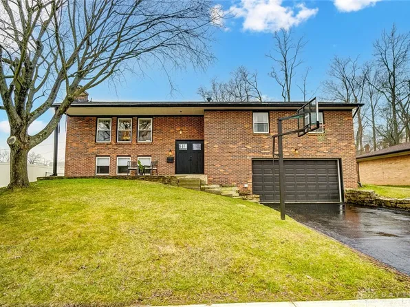 208 Allanhurst Ave, Vandalia, OH 45377