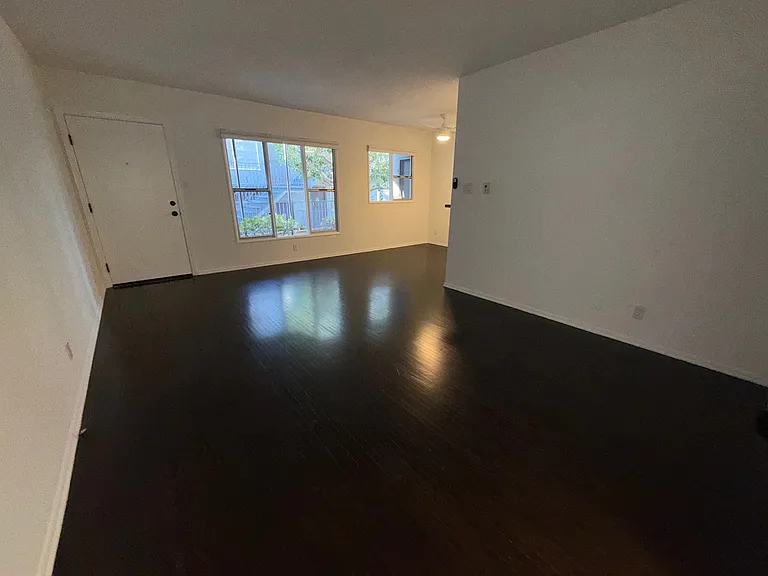 1940 S Beverly Glen Blvd #2 — Photo 12