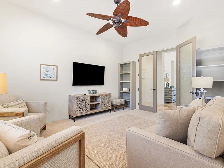 81055 Legends Way — Photo 31