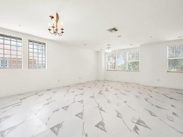 810 Marina Del Ray #6 — Photo 19