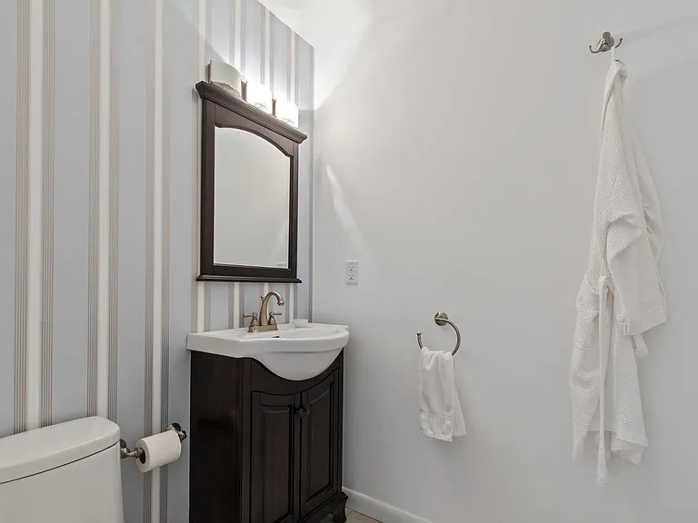 11792 Wimbledon Cir — Photo 21