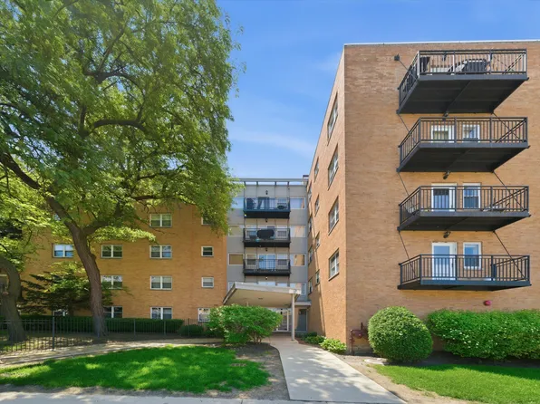2501 W Bryn Mawr Ave APT 302, Chicago, IL 60659