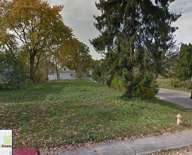 2nd image of 187 Midland Ave