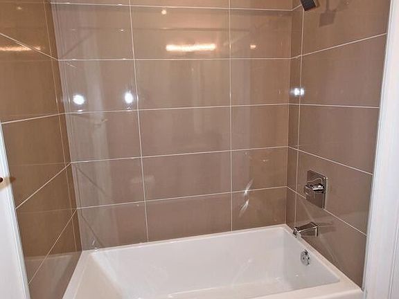 4th image of 395 Bloor St E #3504