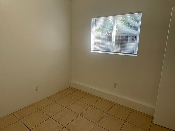 4th image of 343 America Ave #A