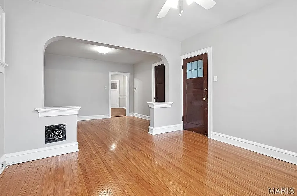 1 bed, 884 sqft, $950 — Photo 3