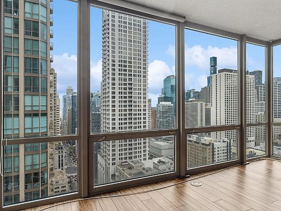 2nd image of 2 E Erie St APT 2801