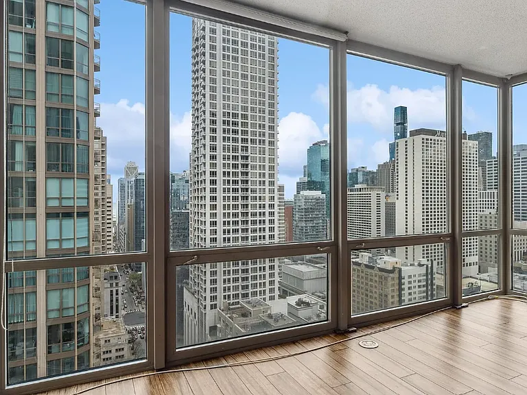 2 E Erie St #2801 — Photo 3