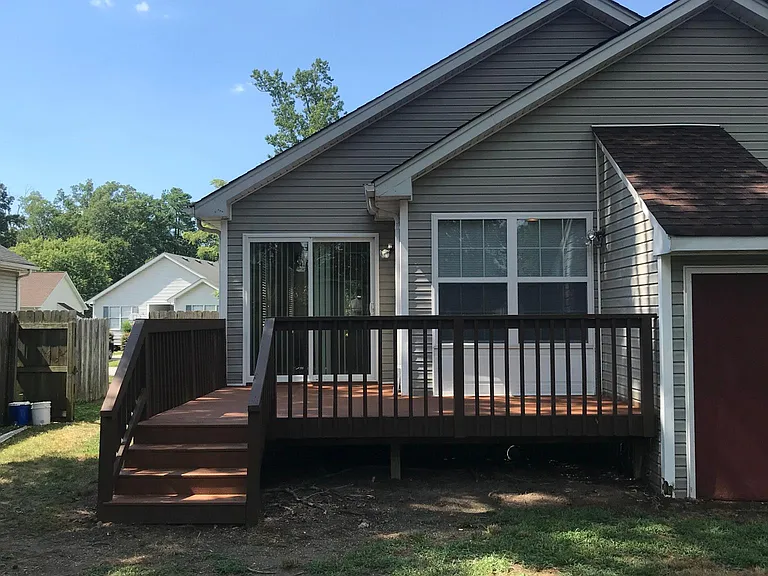228 Abingdon Cir — Photo 2