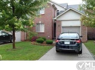 46885 Jewel Dr, Macomb, MI 48044