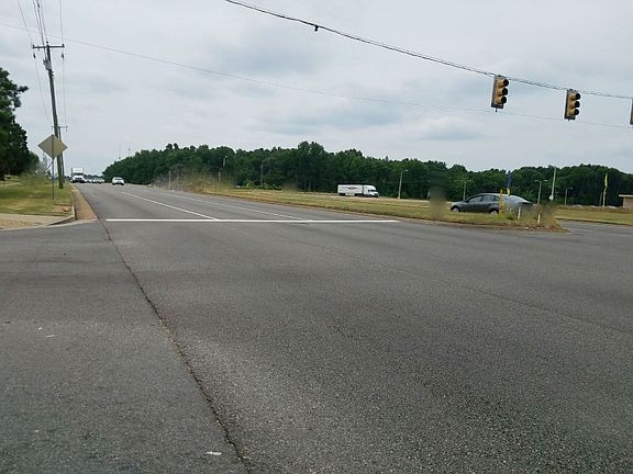 4th image of 3001 Mechanicsville Tpke