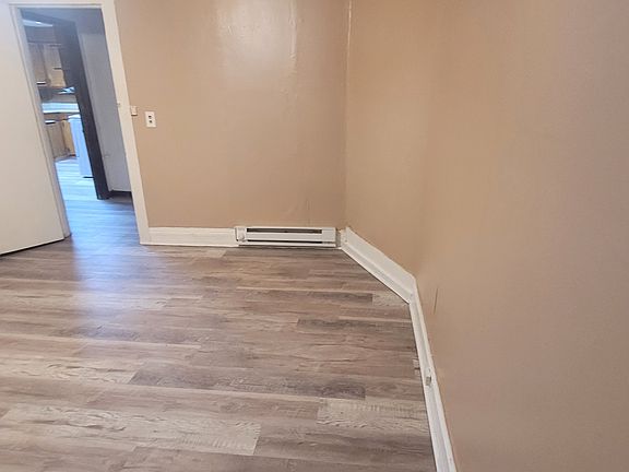 4th image of 1213 Peachtree St