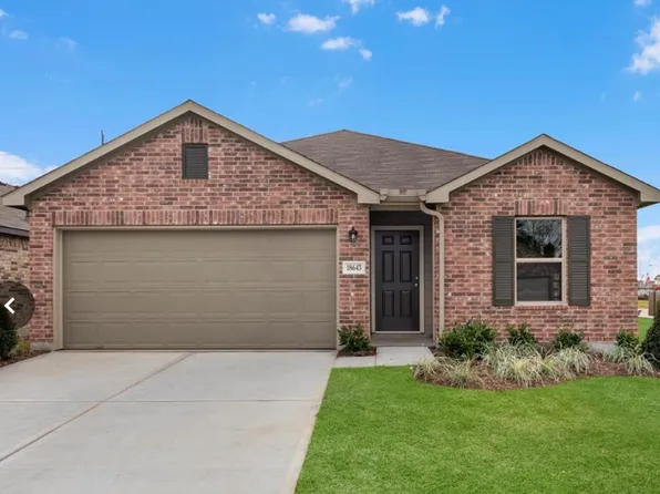 882 Gussy Ln, Benton, AR 72019