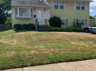 1432 Oak Hill Dr, Wilmington, DE 19805